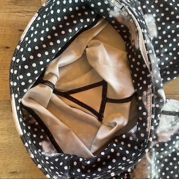 Lululemon Dottie Dream Rose Cropped Leggings - Picture 3 of 8